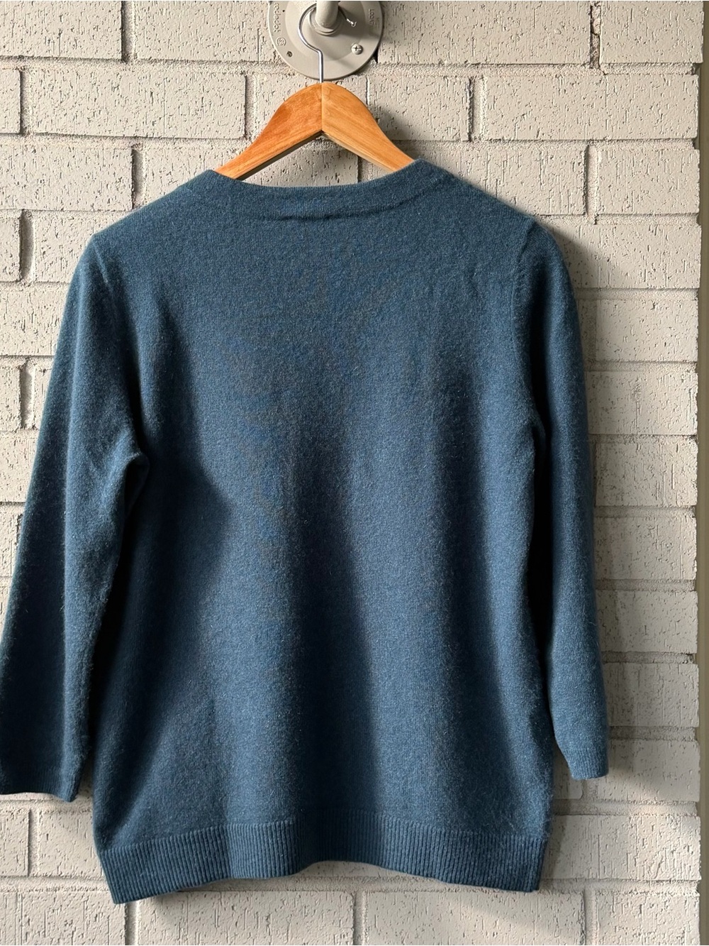 Talbots Pure Cashmere 3/4 Sleeve Sweater, Deep Teal/Blue. Super Soft. Medium - Picture 12 of 12